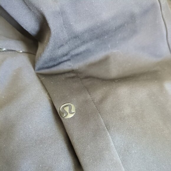 Lululemon Out & About 7/8 Pant Black Slim Straight Fit Black Size 4 - Picture 8 of 10